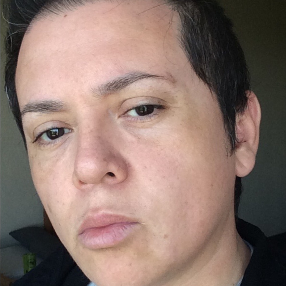 Meet your Posher, Max